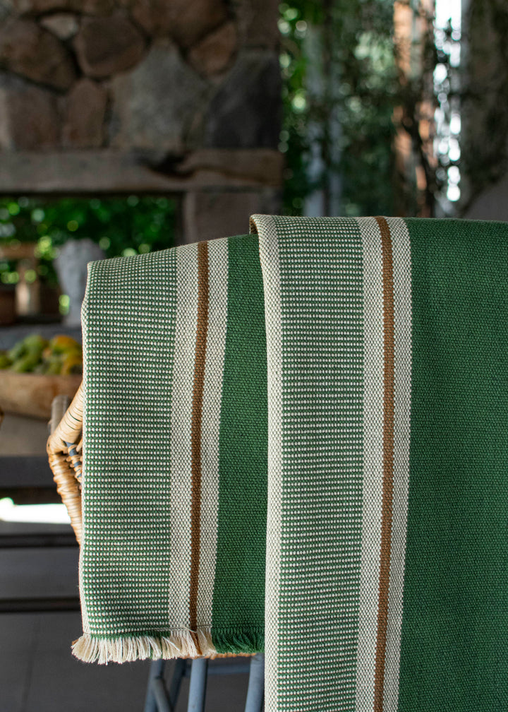 Manta verde dos franjas
