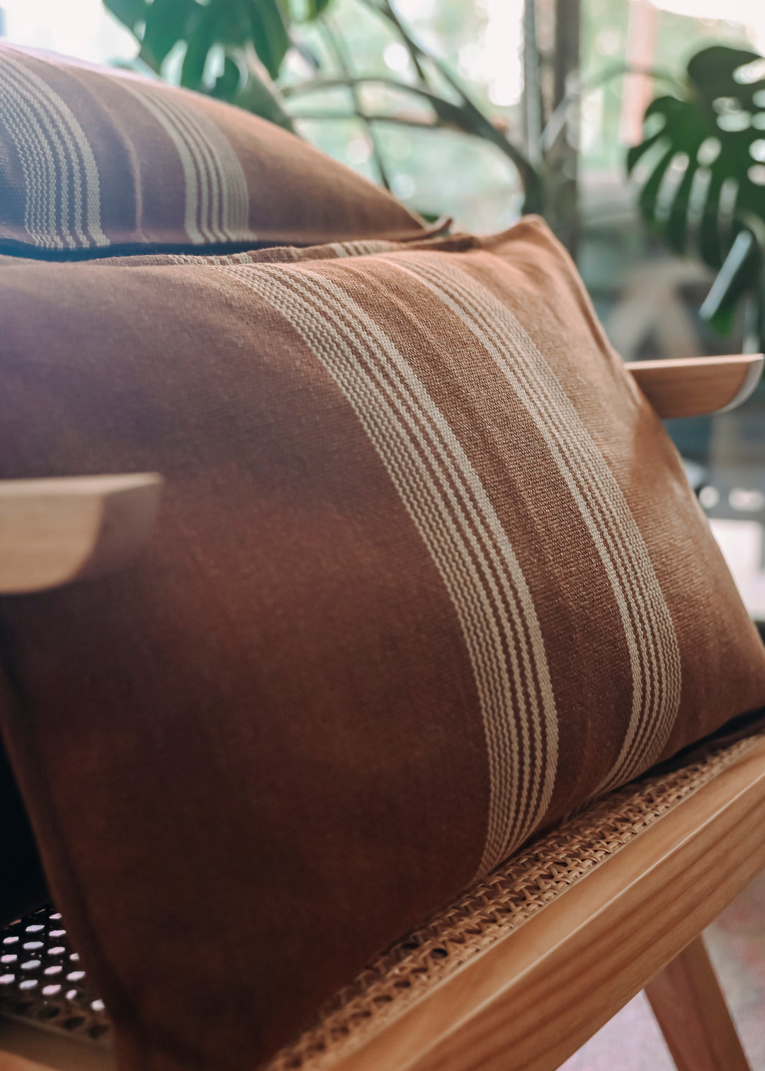 Cojín Camel Franjas