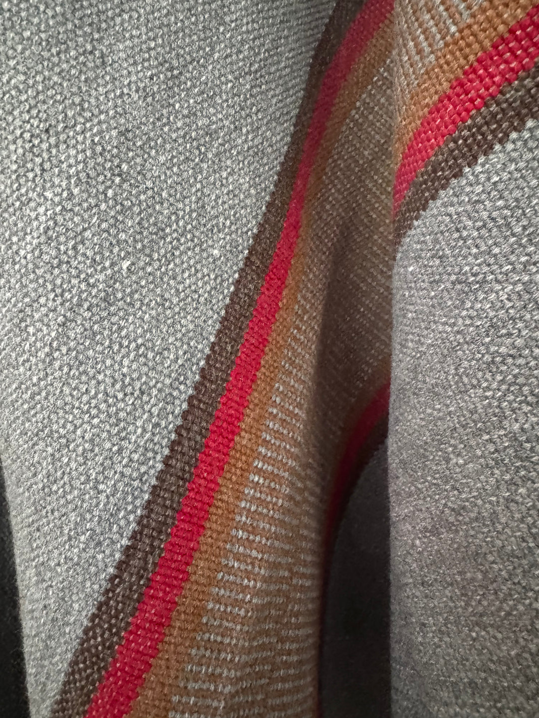 Manta Gris Tres Franjas