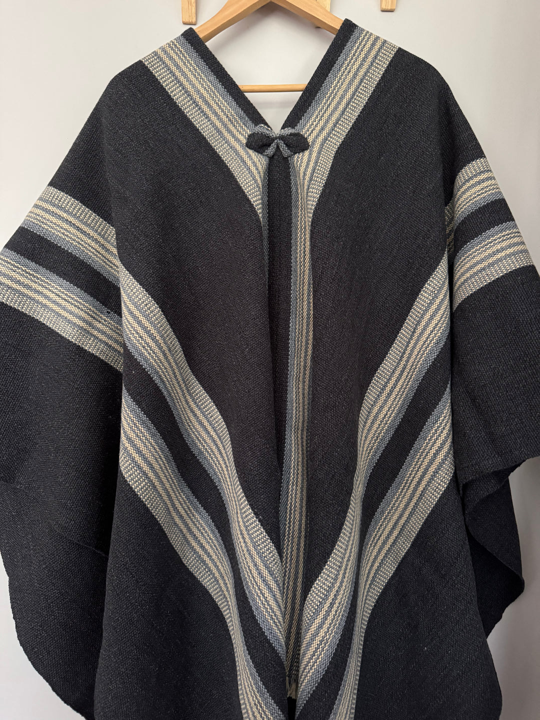 Three-Striped Graphite Blanket