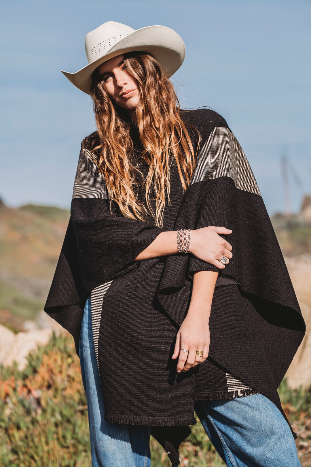Black Blanket with Two Stripes