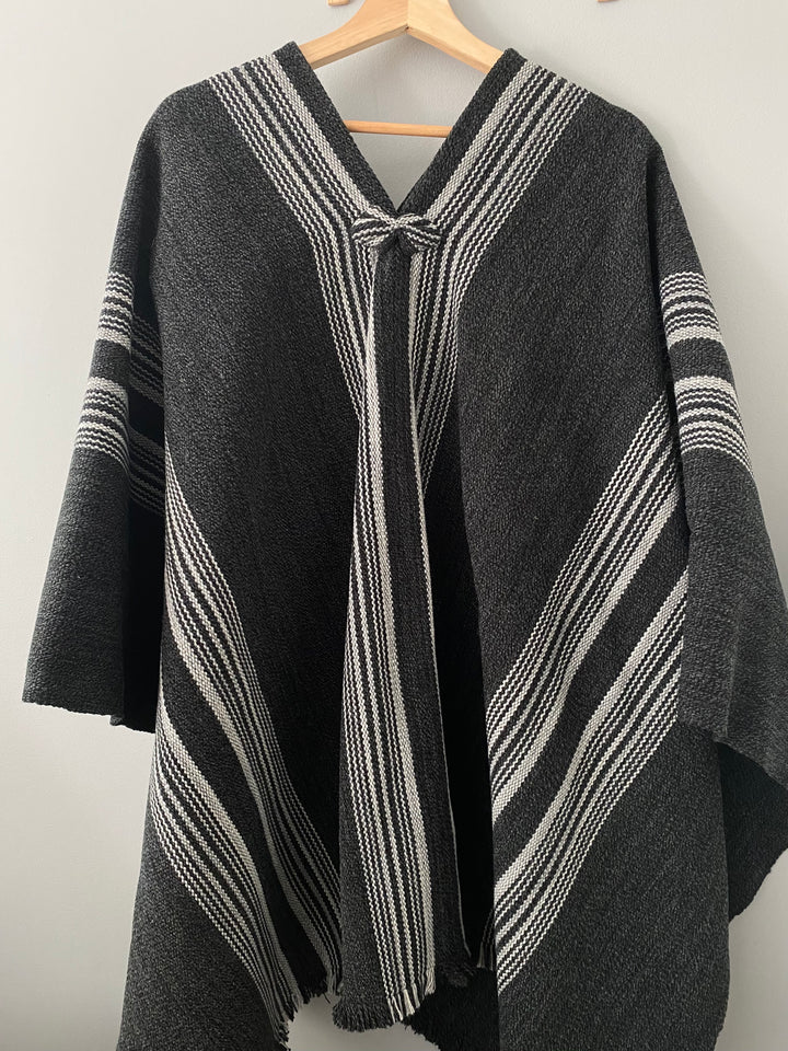 Three-Striped Graphite Blanket