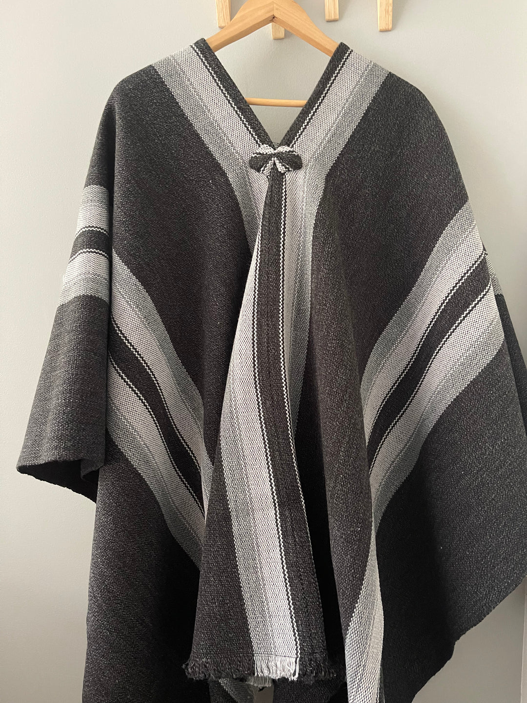Three-Striped Graphite Blanket