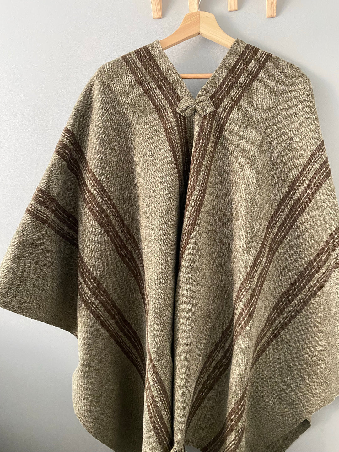 Three-Striped Moss Blanket