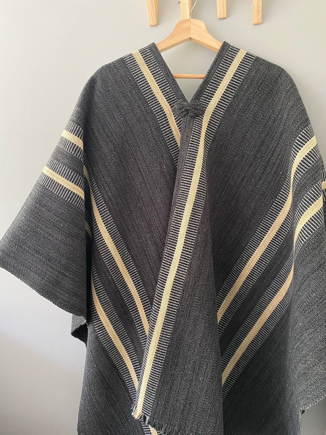 Three-Striped Graphite Blanket