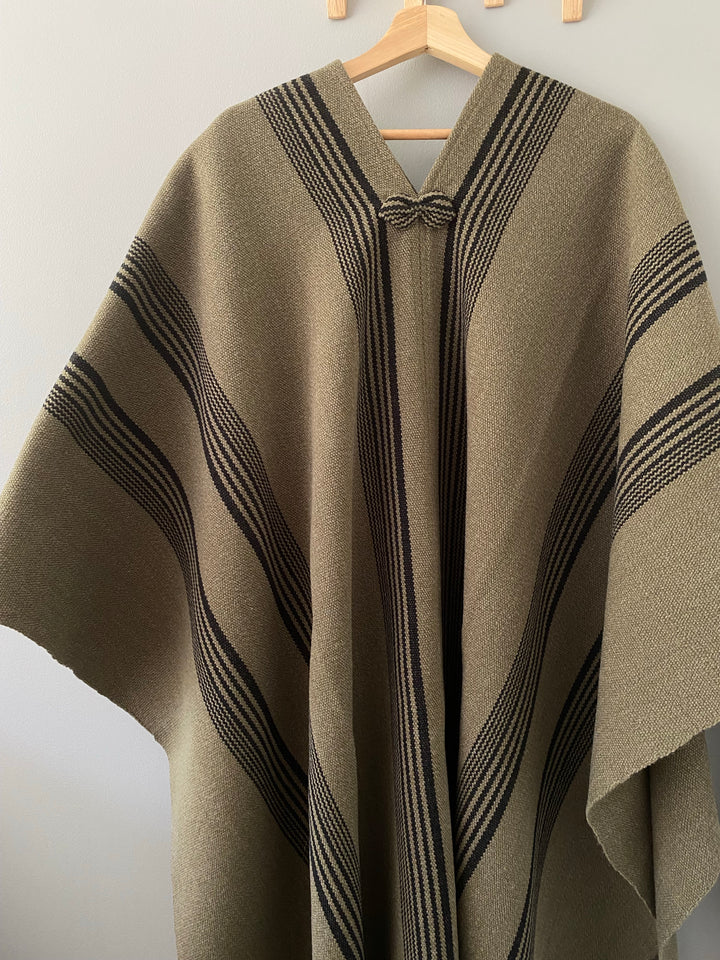 Three-Striped Moss Blanket